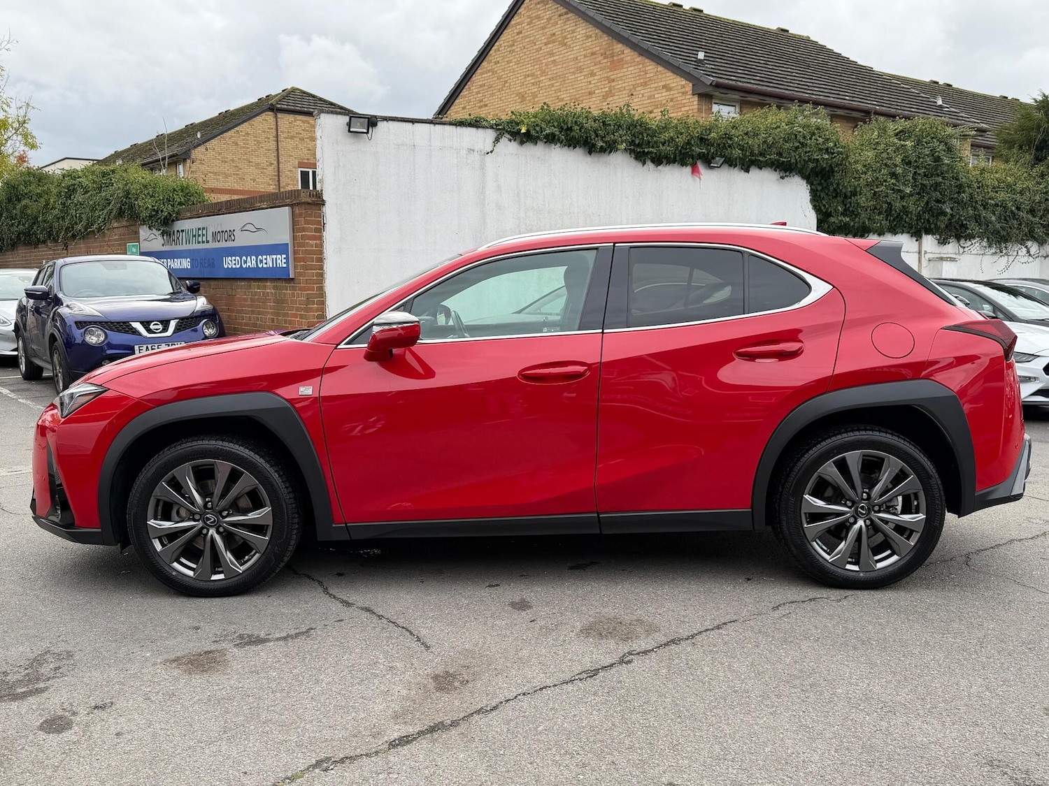 Used Lexus UX 2023 for sale - 76424572: Photo 6