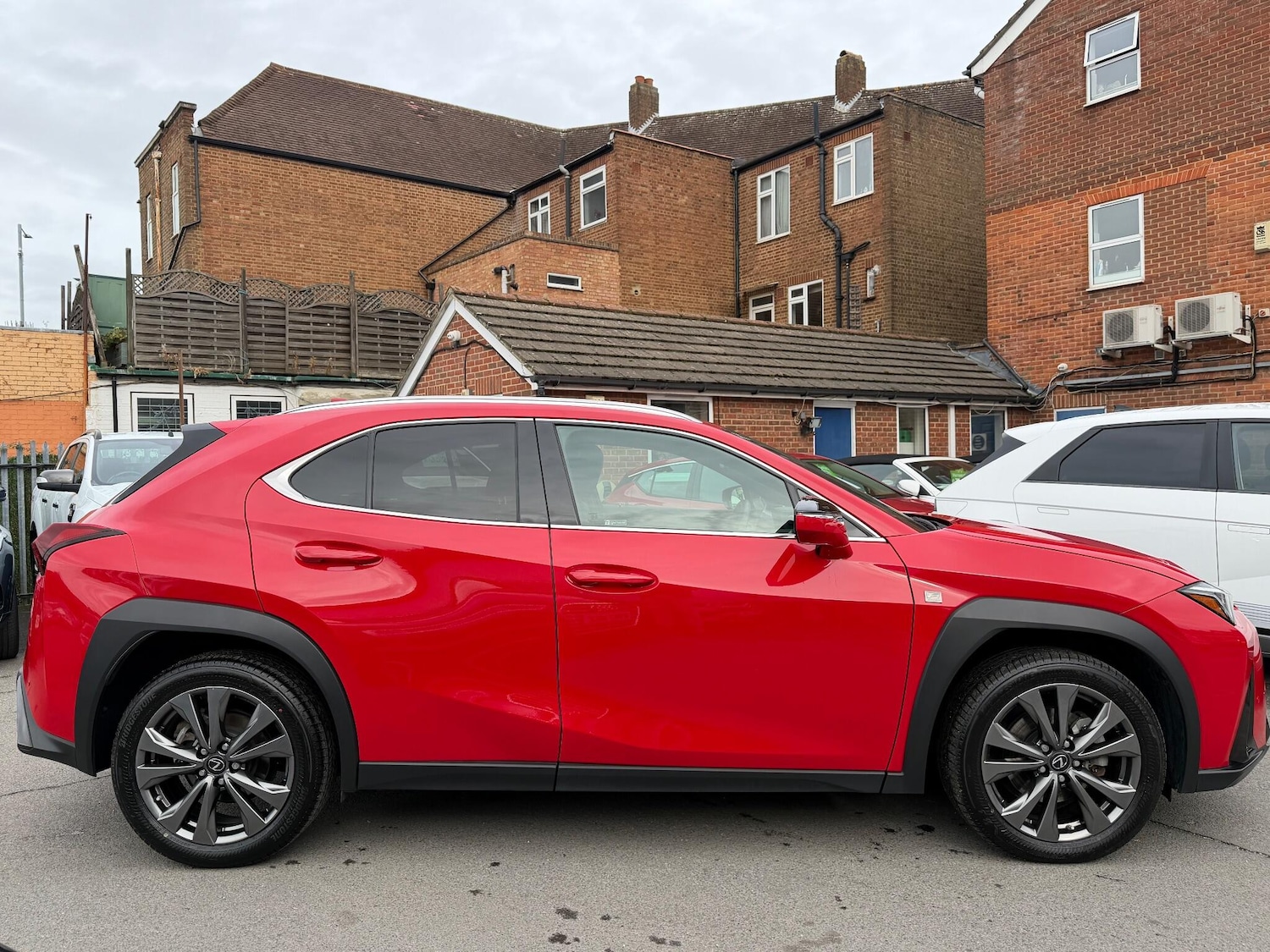 Used Lexus UX 2023 for sale - 76424572: Photo 9