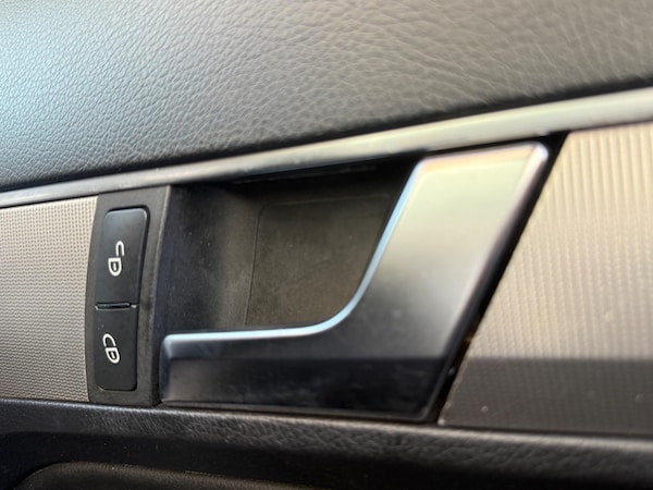 Used Mercedes-Benz E-Class 2016 for sale - 74081019: Photo 25