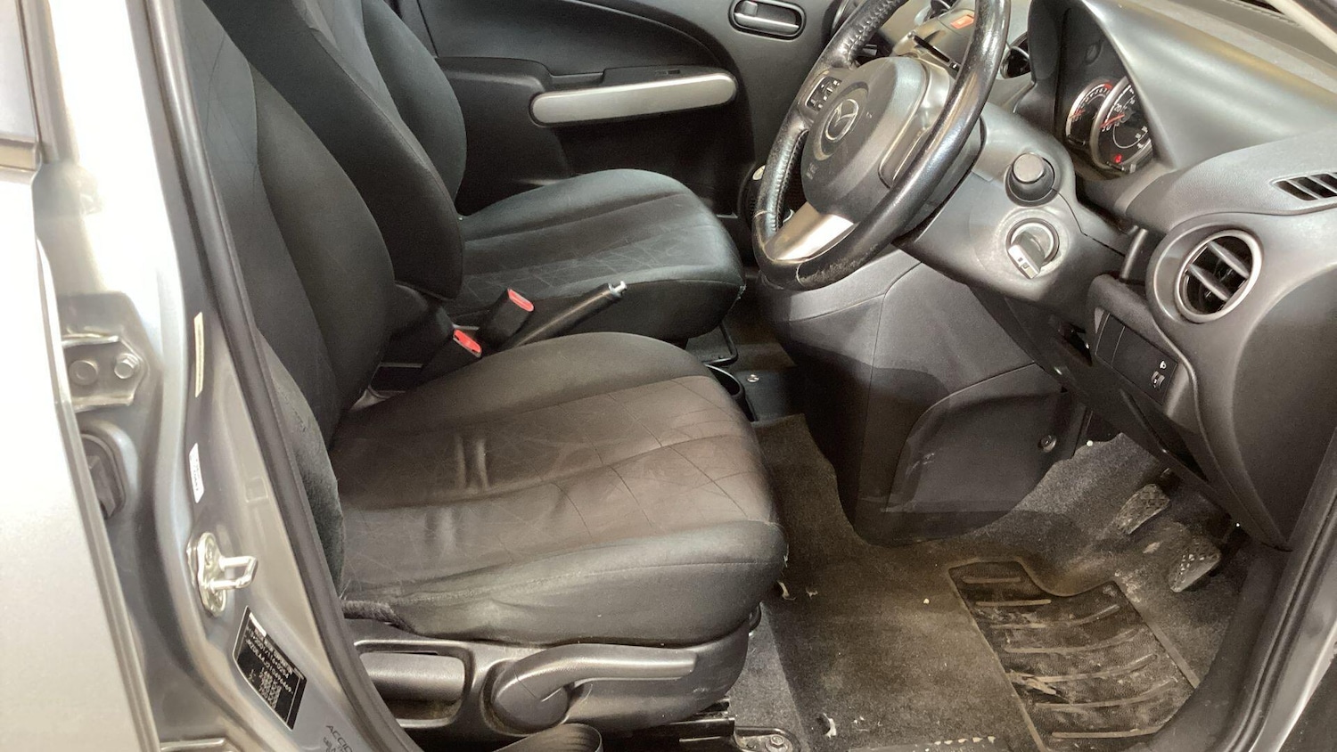 Used Mazda Mazda2 for sale - 77496435: Photo 7