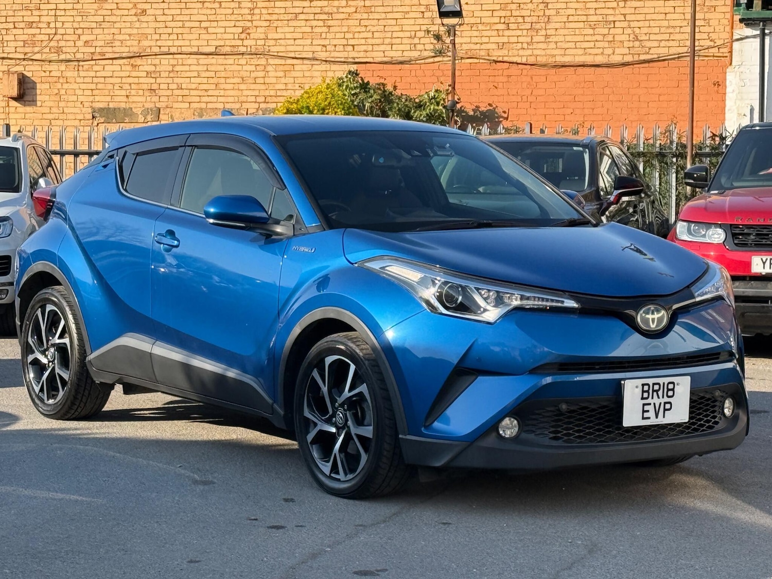 Used Toyota C-HR 2024 for sale - 77977923: Photo 1