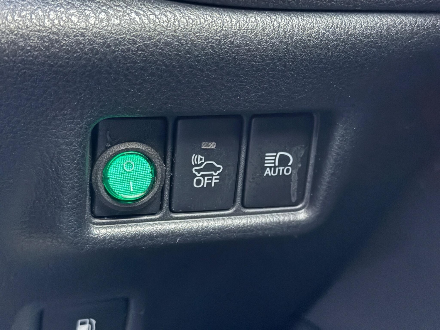 Used Toyota C-HR 2024 for sale - 77977923: Photo 25