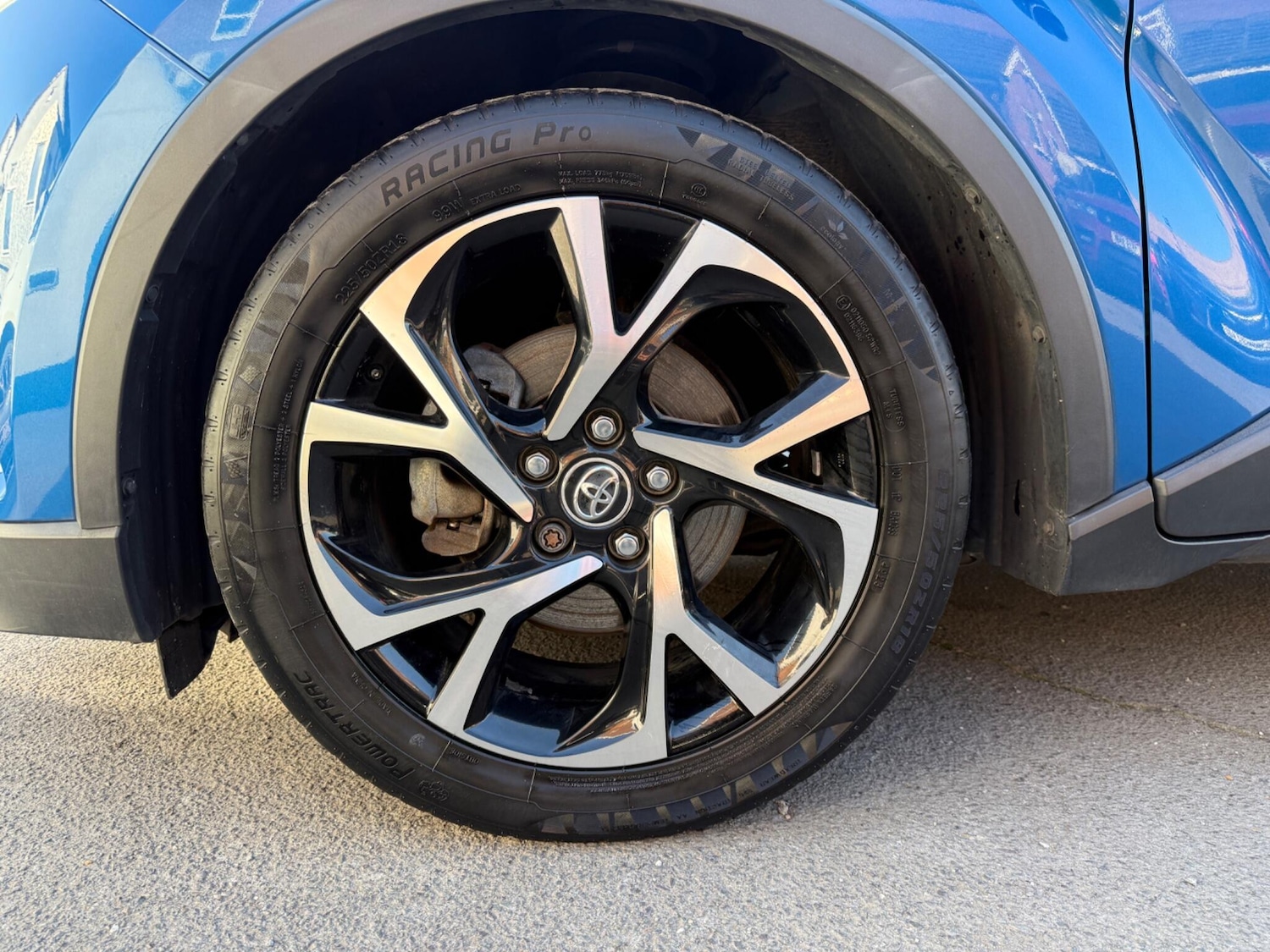 Used Toyota C-HR 2024 for sale - 77977923: Photo 28