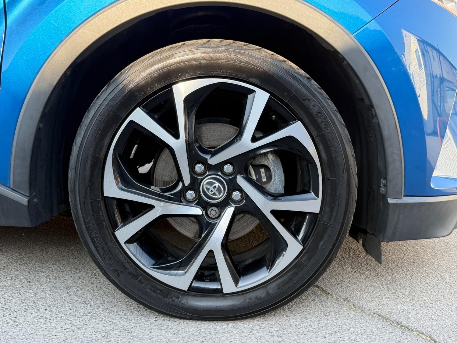 Used Toyota C-HR 2024 for sale - 77977923: Photo 31