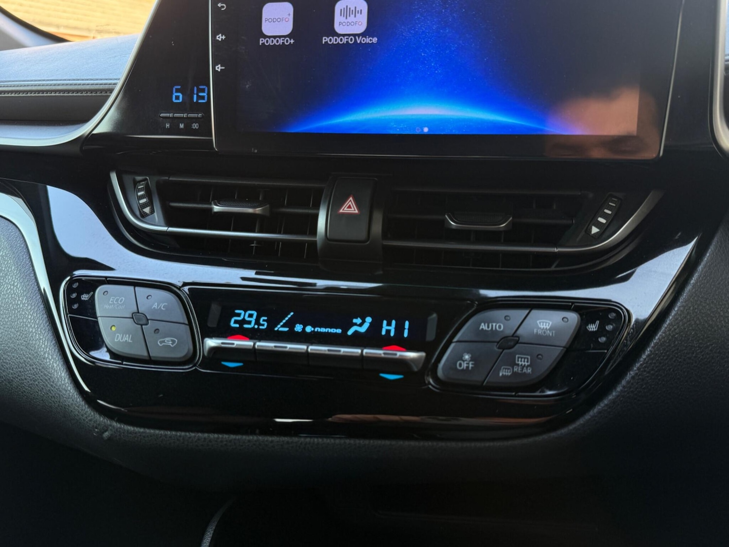 Used Toyota C-HR 2024 for sale - 77977923: Photo 32