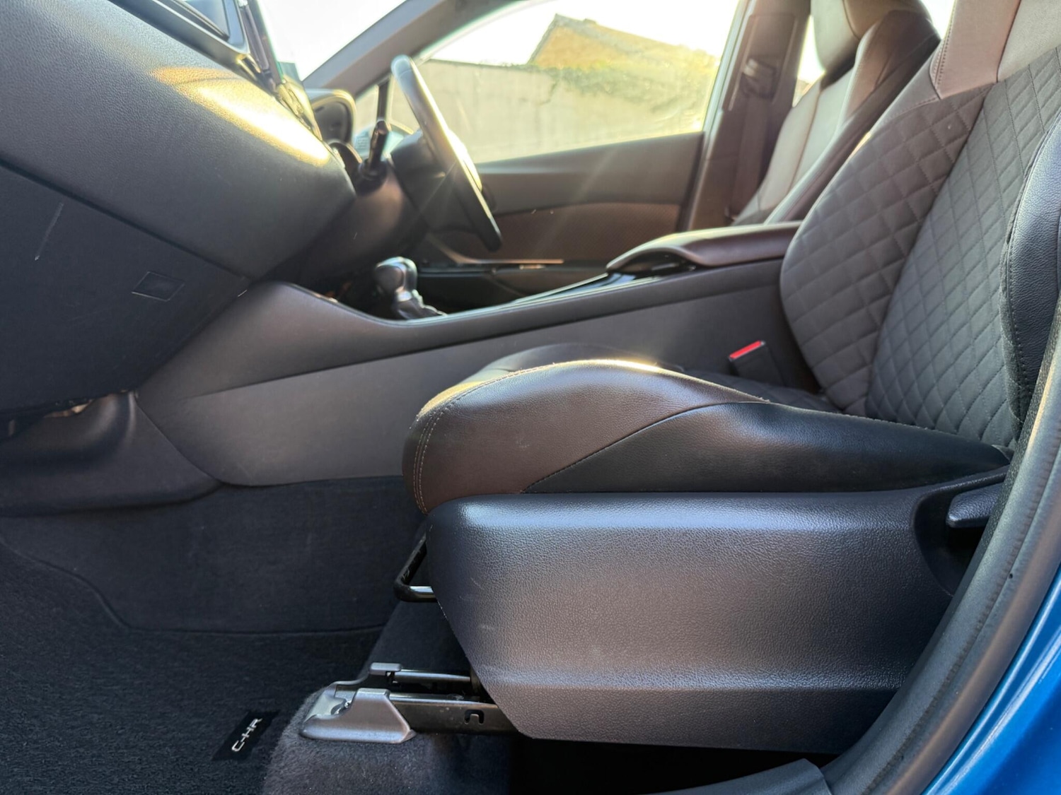 Used Toyota C-HR 2024 for sale - 77977923: Photo 43