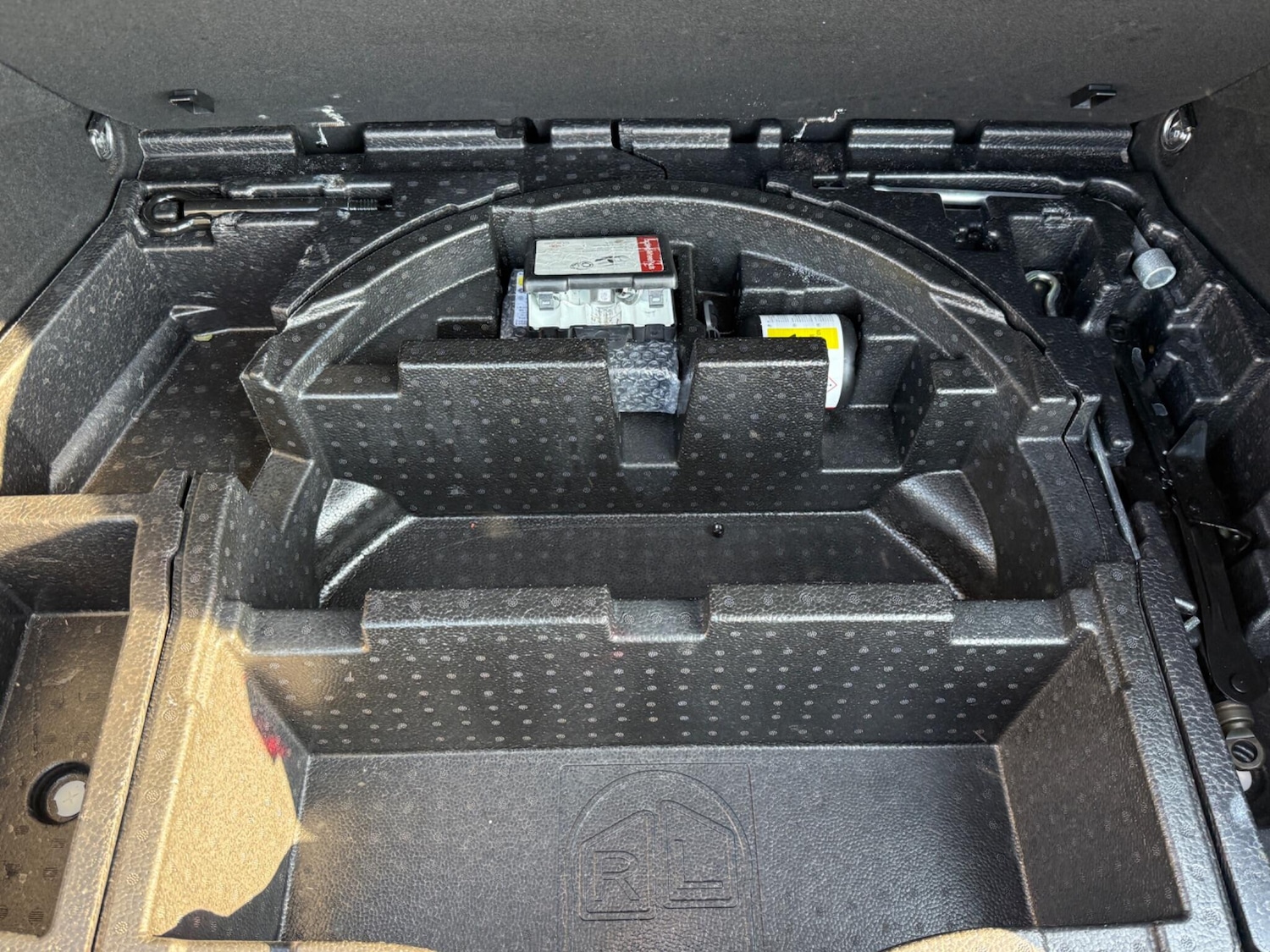 Used Toyota C-HR 2024 for sale - 77977923: Photo 47