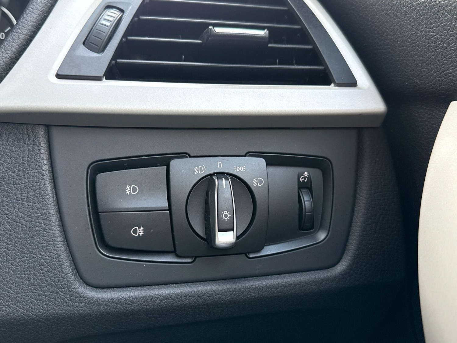 Used BMW 3 Series 2025 for sale - 77074491: Photo 34