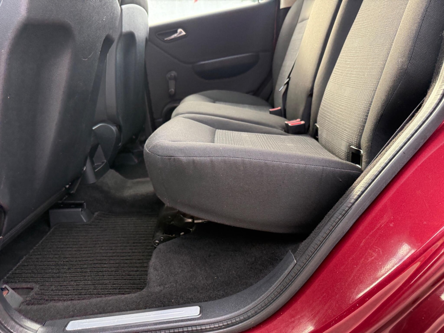 Used Mercedes-Benz A-Class 2010 for sale - 76441325: Photo 44