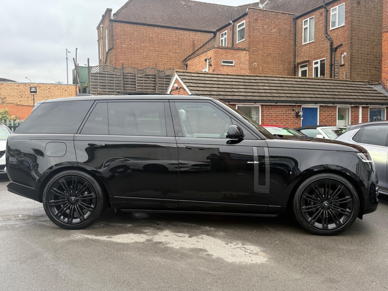 Used Land Rover Range Rover 2025 for sale - 76689157: Photo 14