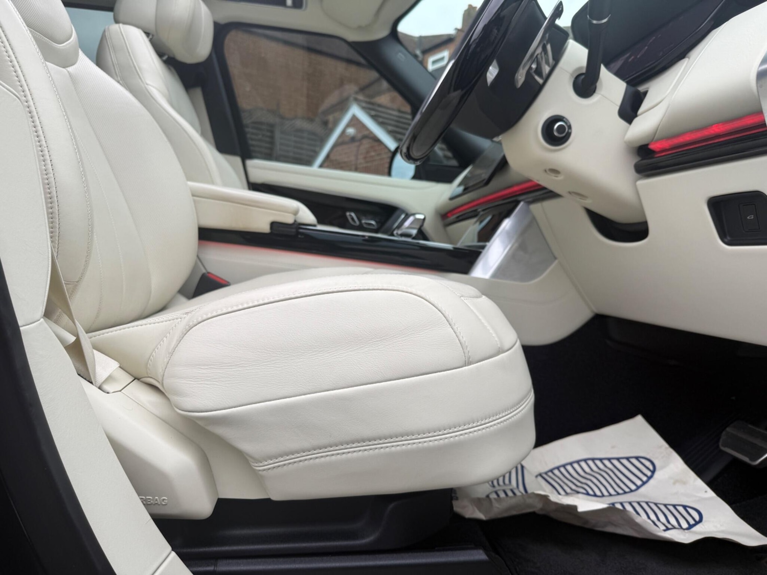 Used Land Rover Range Rover 2025 for sale - 76689157: Photo 19