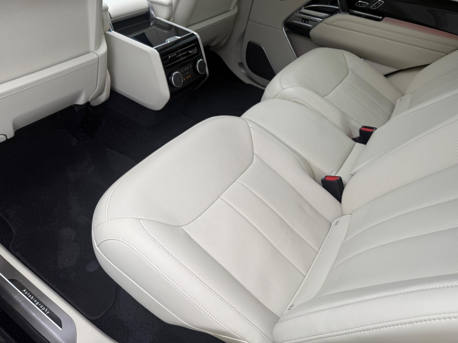 Used Land Rover Range Rover 2025 for sale - 76689157: Photo 22