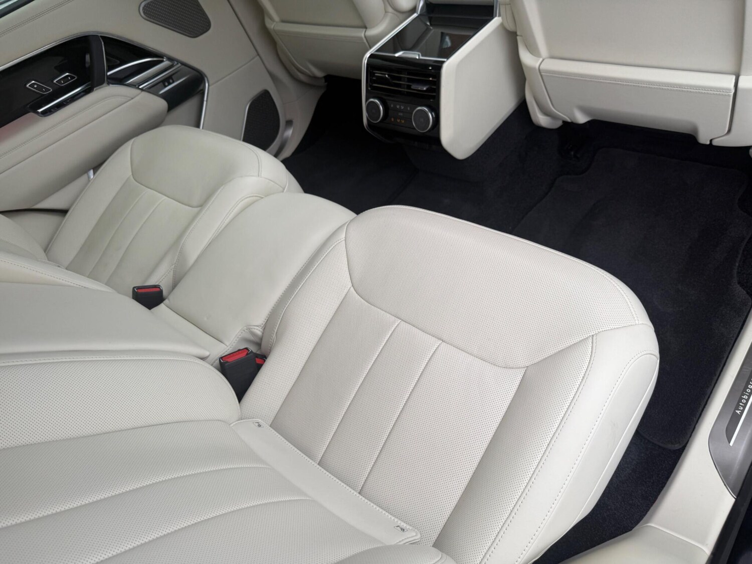 Used Land Rover Range Rover 2025 for sale - 76689157: Photo 25