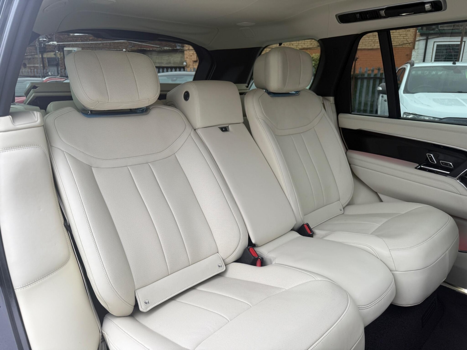 Used Land Rover Range Rover 2025 for sale - 76689157: Photo 26