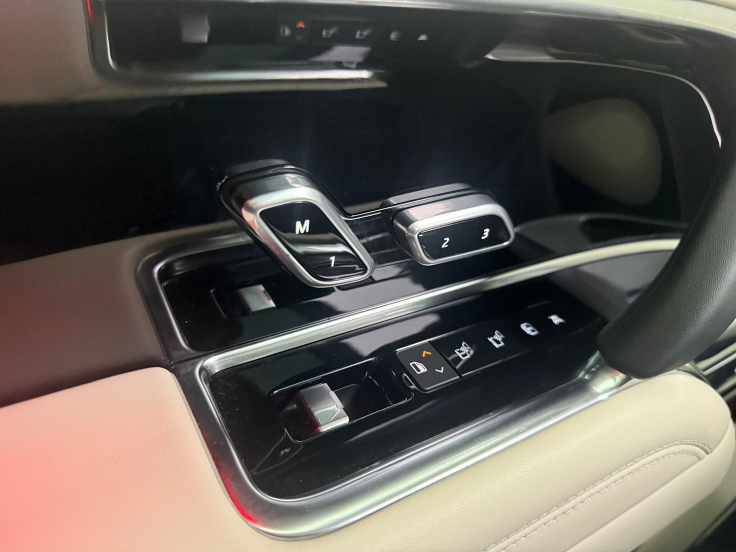 Used Land Rover Range Rover 2025 for sale - 76689157: Photo 30