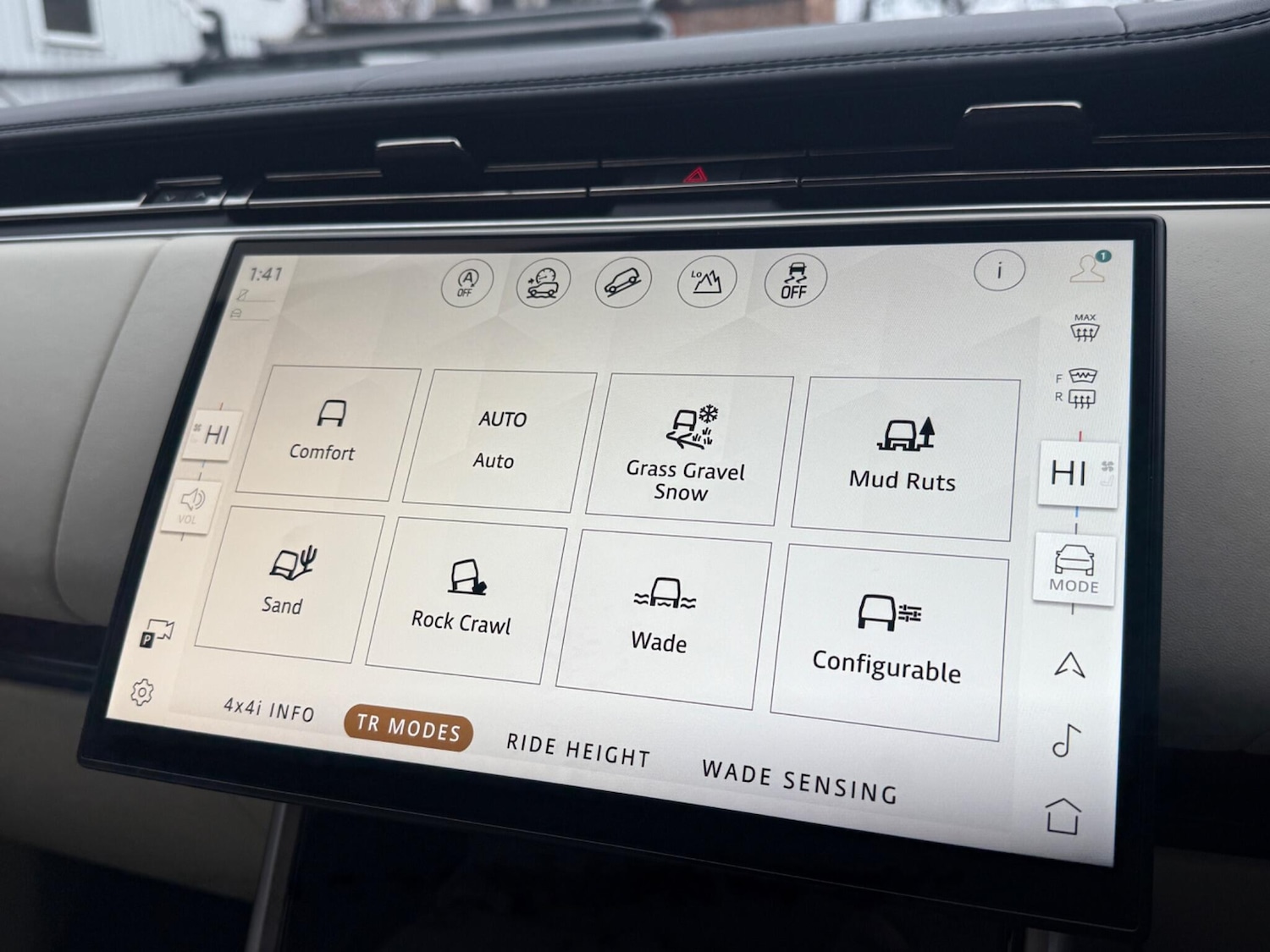 Used Land Rover Range Rover 2025 for sale - 76689157: Photo 41