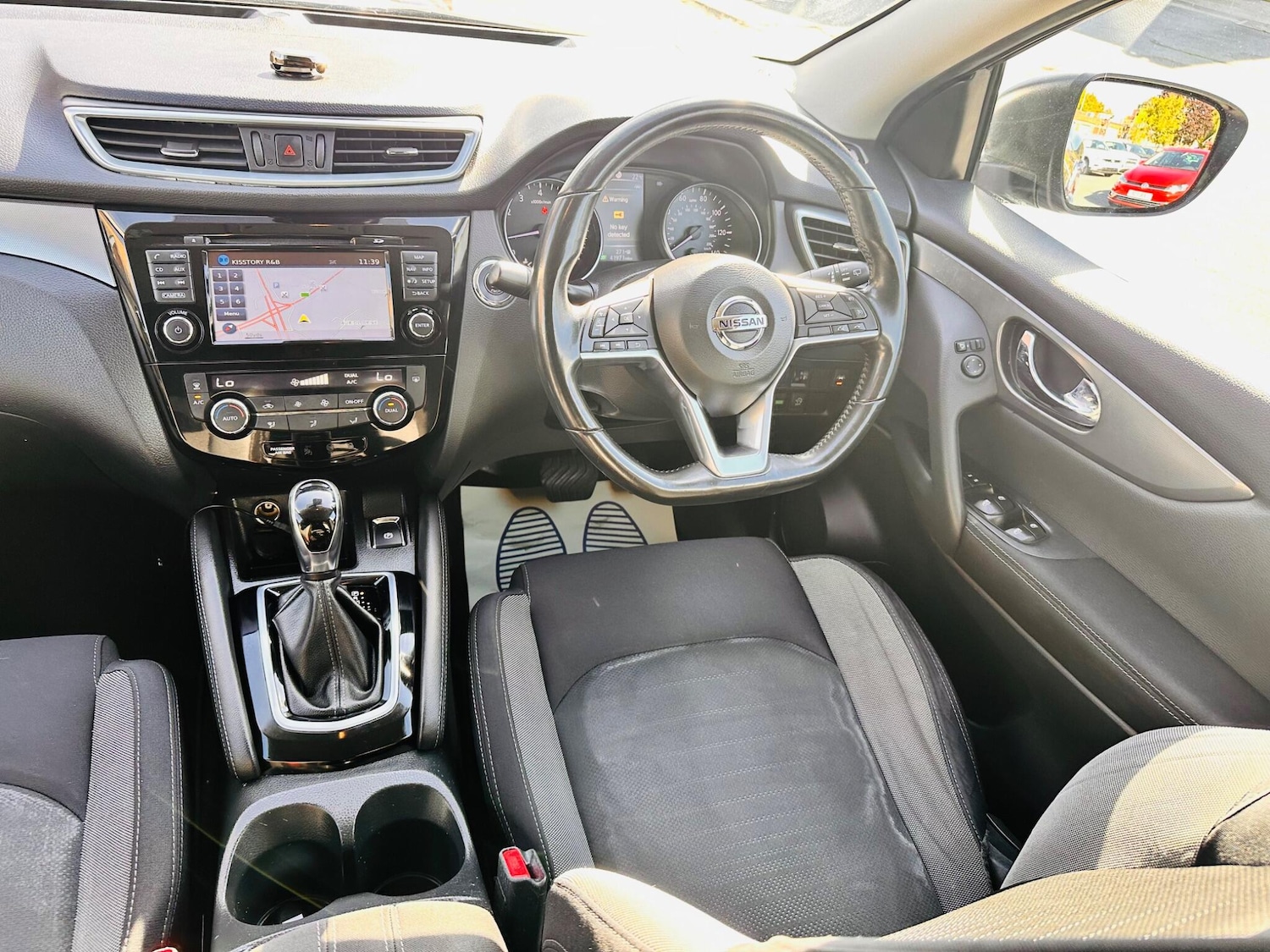 Used Nissan Qashqai 2017 for sale - 76083651: Photo 17