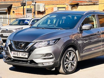 Used Nissan Qashqai 2017 for sale - 76083651: Photo