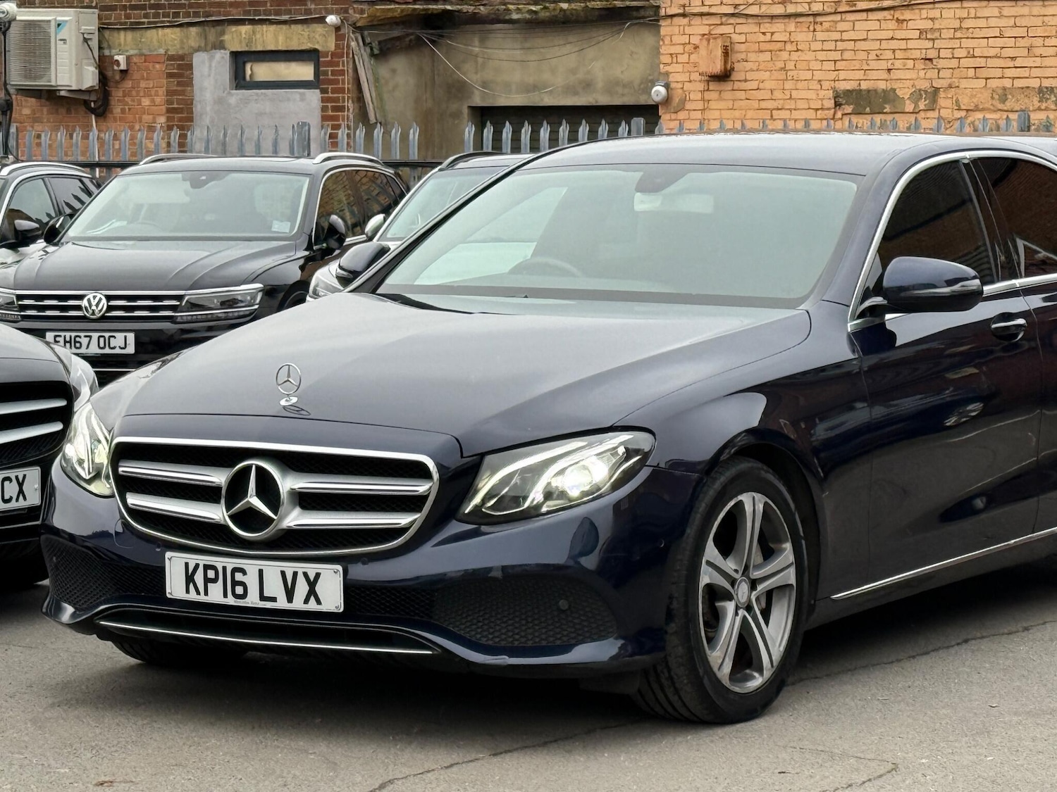 Used Mercedes-Benz E Class 2016 for sale - 77039912: Photo 4