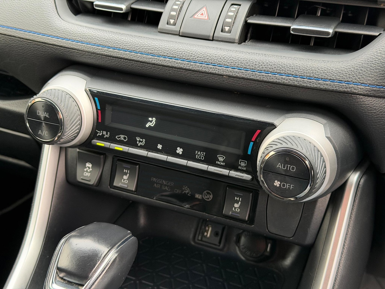 Used Toyota RAV4 2019 for sale - 76499692: Photo 15