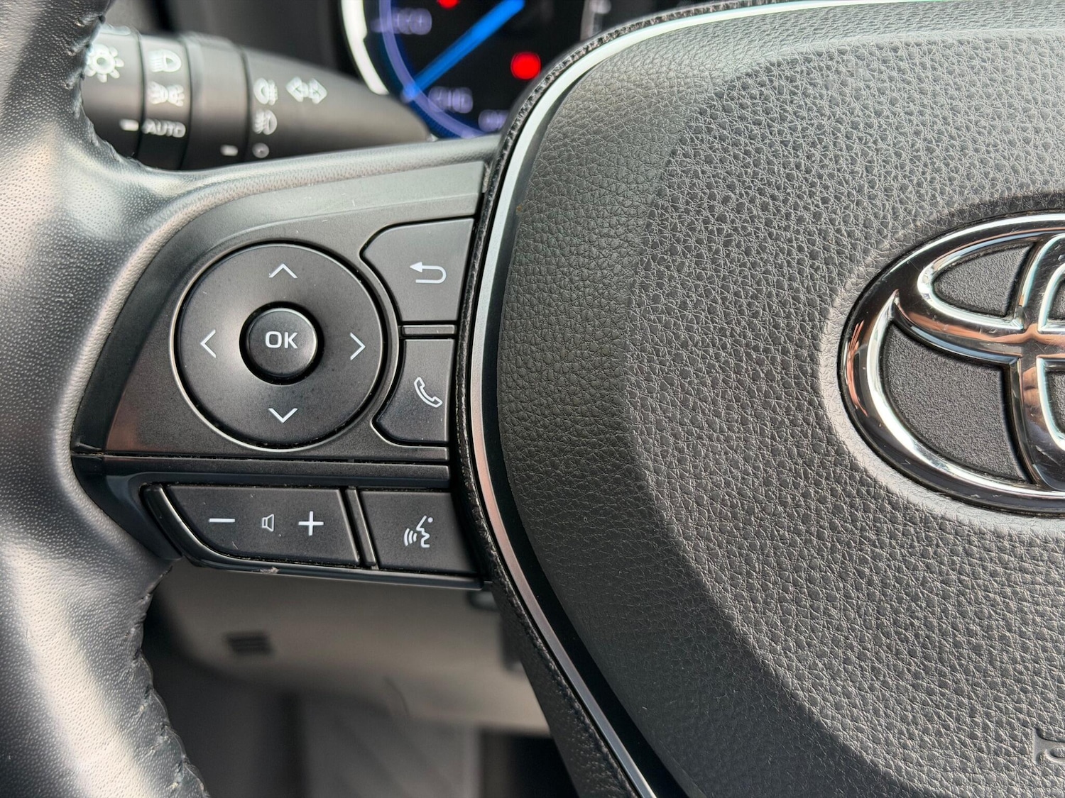 Used Toyota RAV4 2019 for sale - 76499692: Photo 22