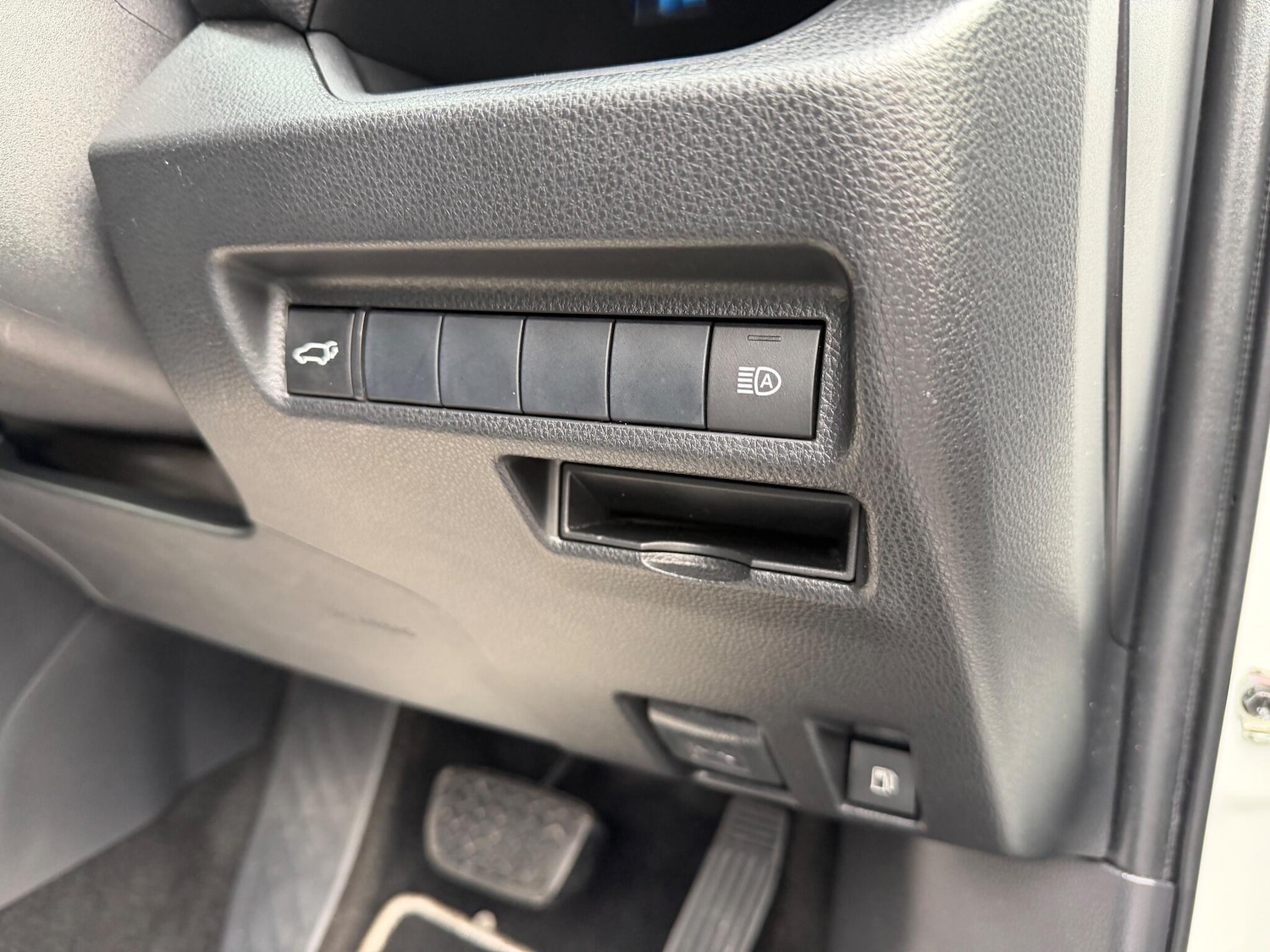 Used Toyota RAV4 2019 for sale - 76499692: Photo 23