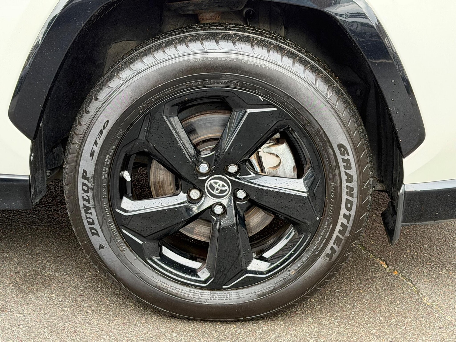 Used Toyota RAV4 2019 for sale - 76499692: Photo 29