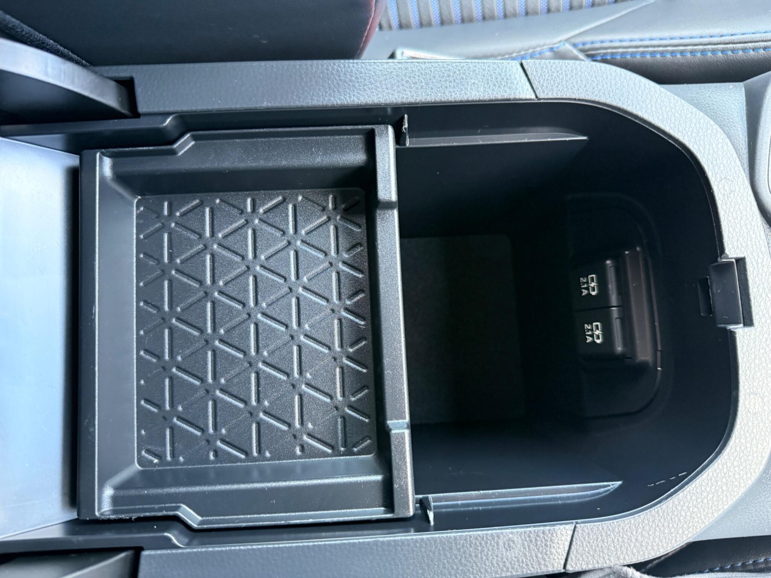 Used Toyota RAV4 2019 for sale - 76499692: Photo 53