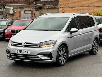 Used Volkswagen Touran 2018 for sale - 76499727: Photo