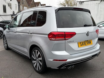 Used Volkswagen Touran 2018 for sale - 76499727: Photo
