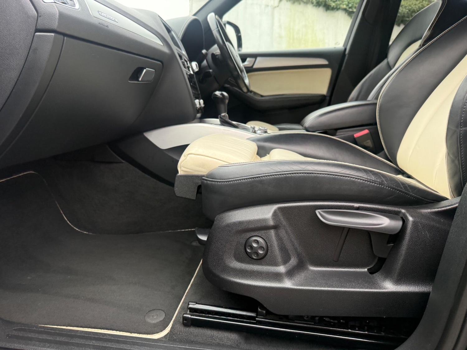 Used Audi Q5 2014 for sale - 77793320: Photo 45