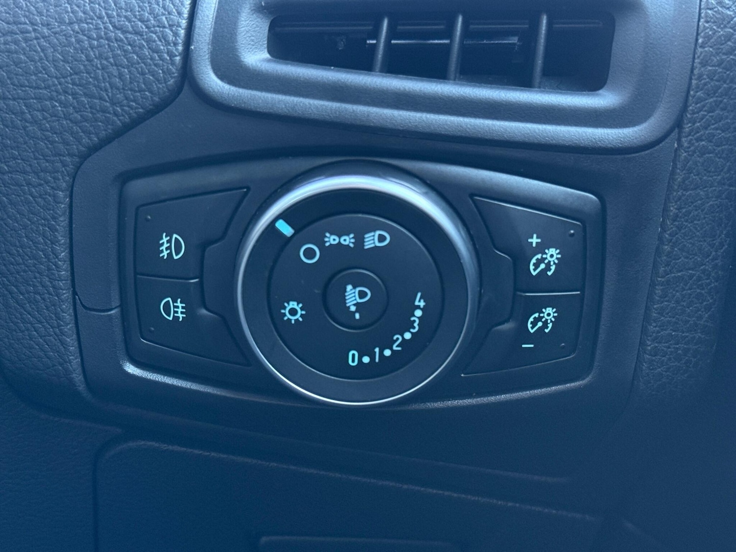 Used Ford Focus 2017 for sale - 76975996: Photo 33