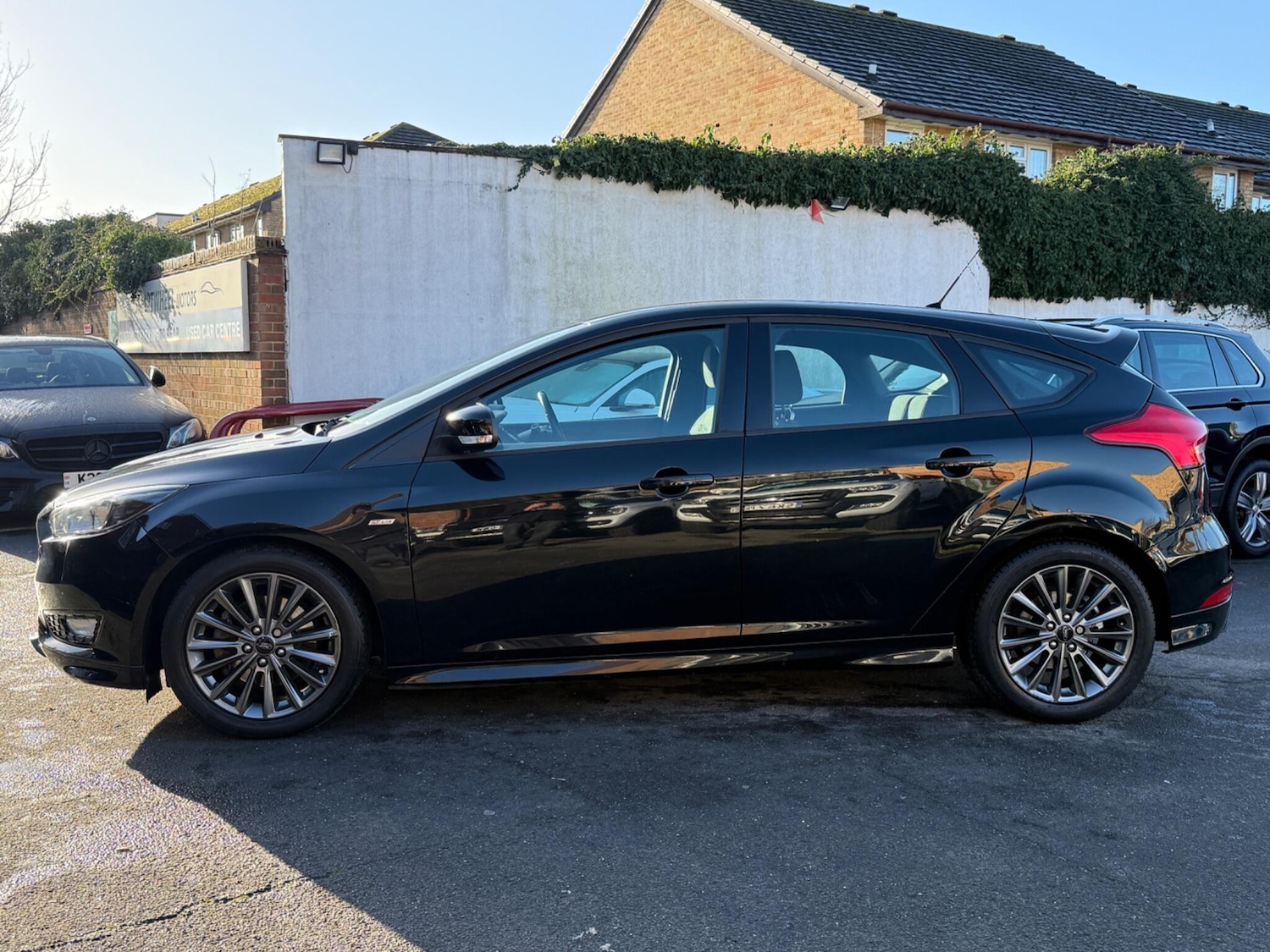 Used Ford Focus 2017 for sale - 76975996: Photo 5
