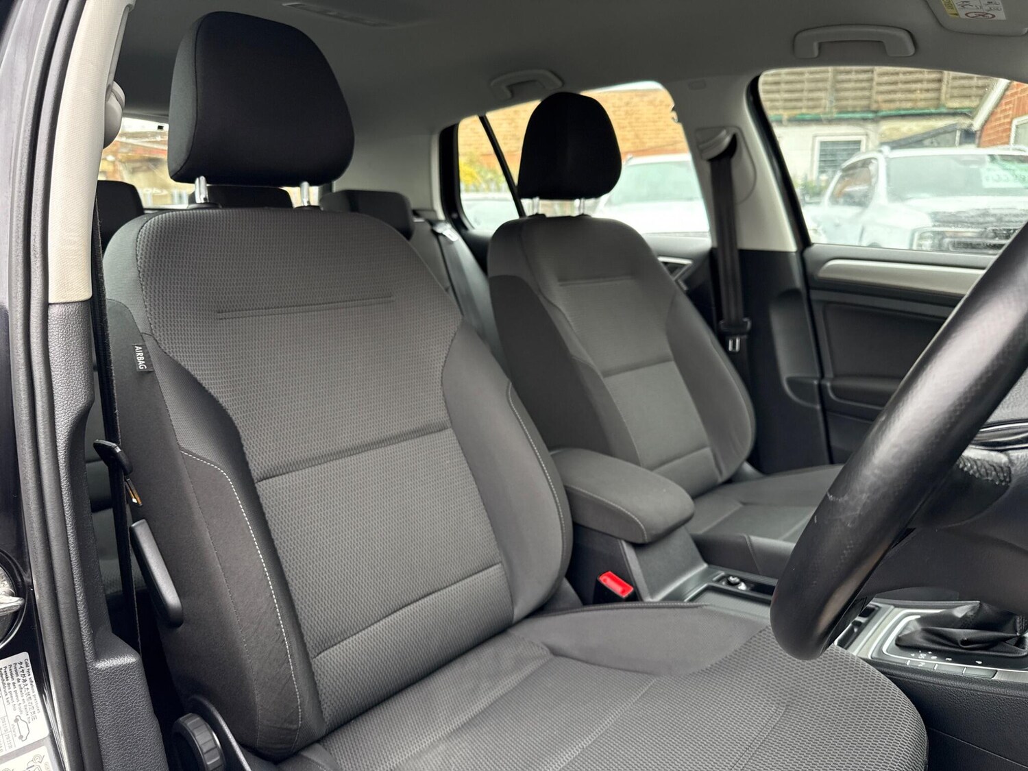 Used Volkswagen Golf 2025 for sale - 76935813: Photo 25