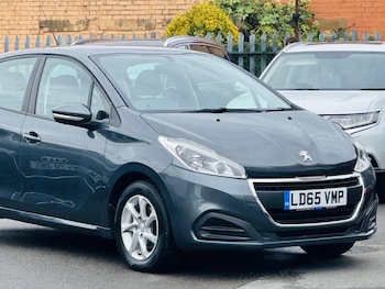 Used Peugeot 208 2015 for sale - 76388744: Photo