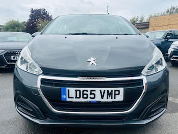 Used Peugeot 208 2015 for sale - 76388744: Photo