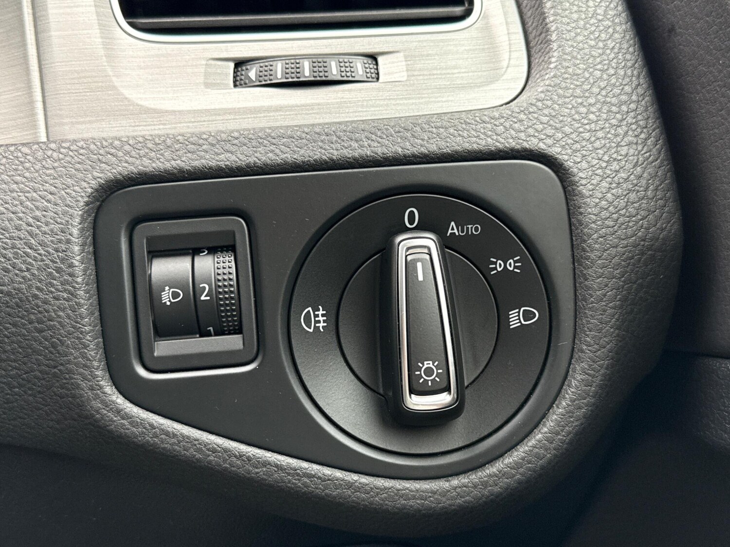 Used Volkswagen Golf for sale - 77939463: Photo 34