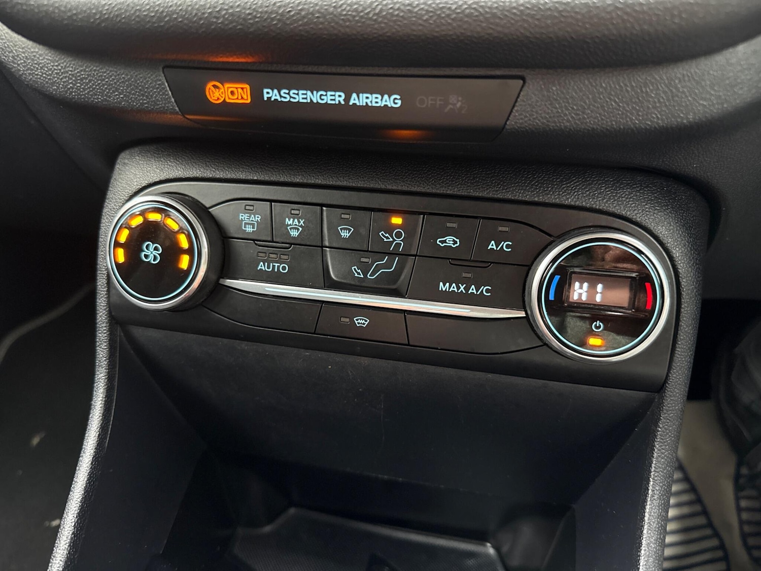 Used Ford Fiesta 2019 for sale - 77015447: Photo 31