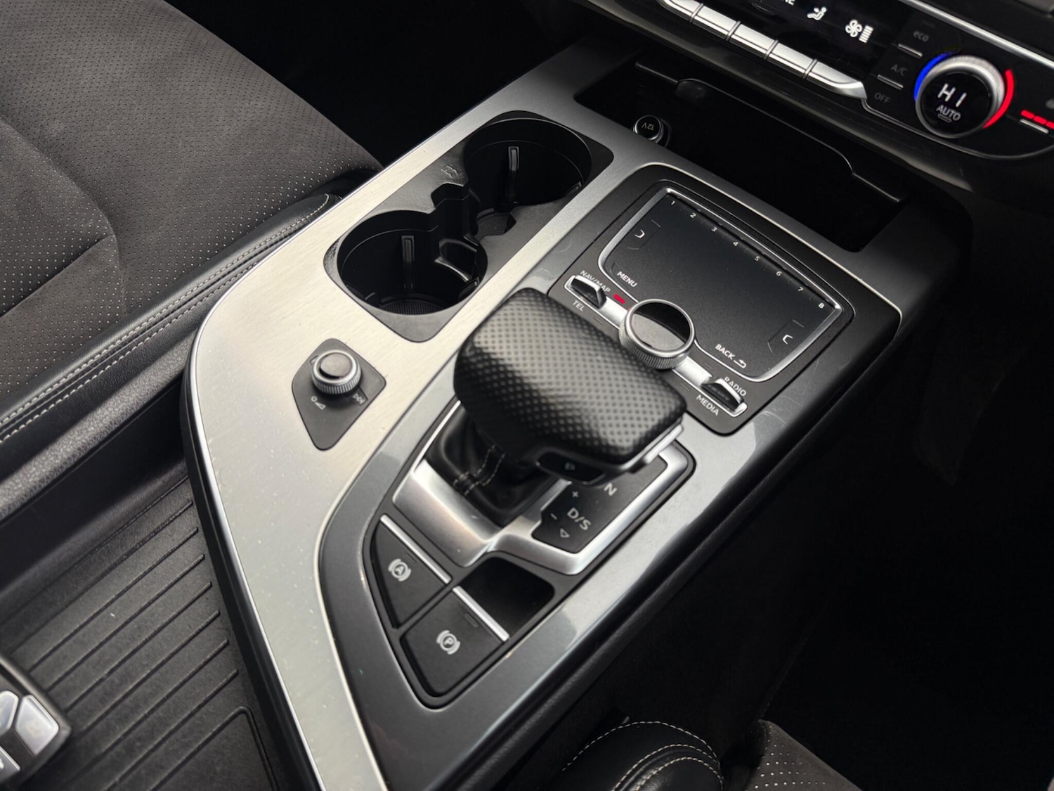 Used Audi Q7 2017 for sale - 77657778: Photo 14