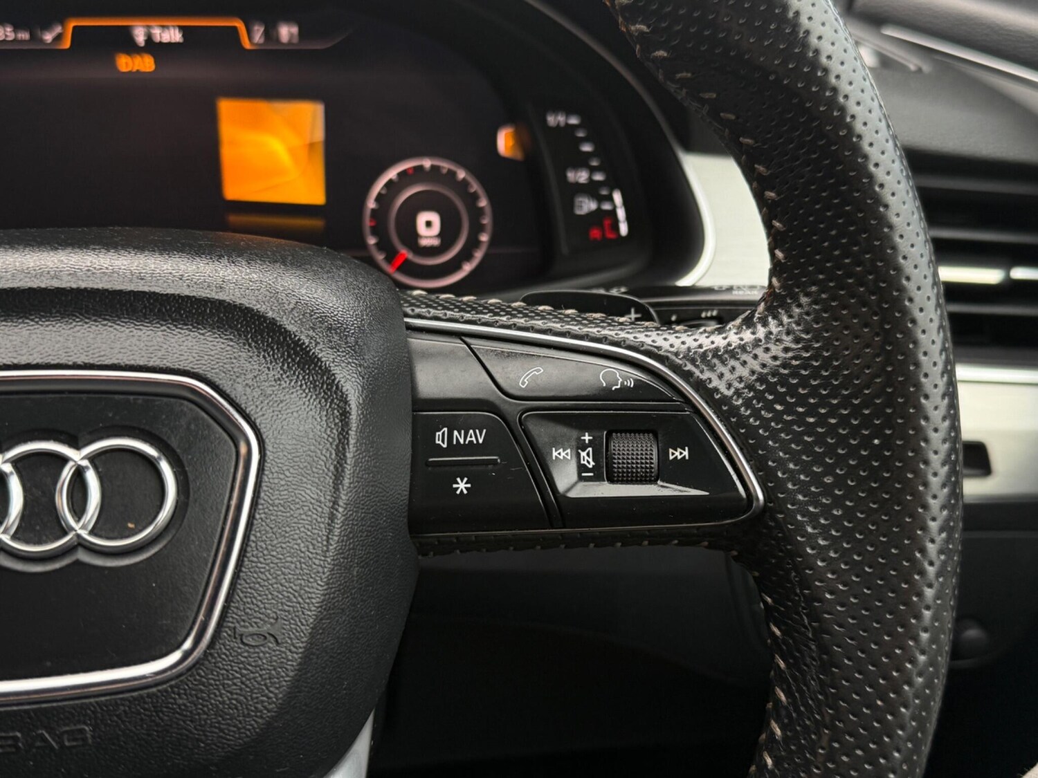 Used Audi Q7 2017 for sale - 77657778: Photo 33