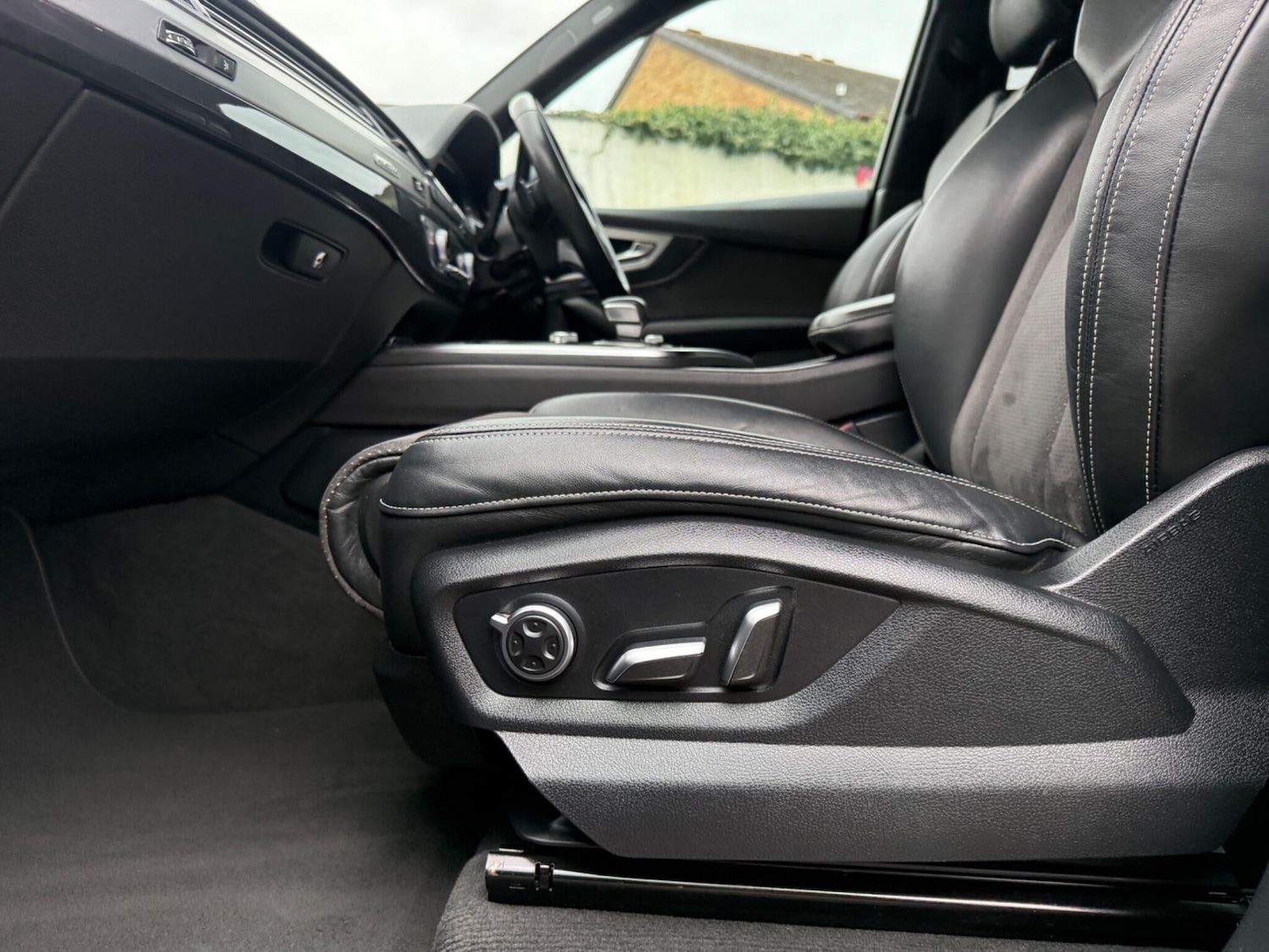 Used Audi Q7 2017 for sale - 77657778: Photo 50