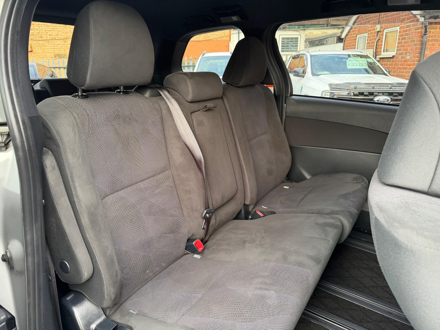 Used Toyota Estima for sale - 76527739: Photo 18