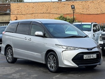 (68) - 2.4 Hybrid E-Four X 8 Seats 4WD 5dr
