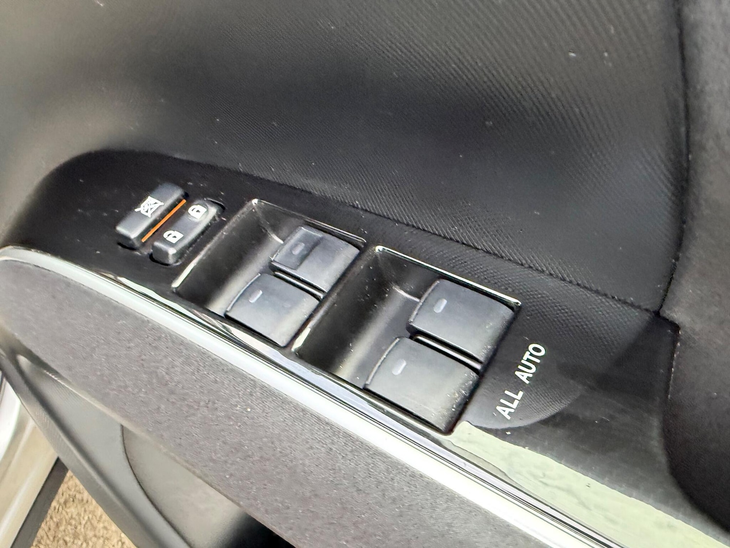 Used Toyota Estima for sale - 76527739: Photo 25