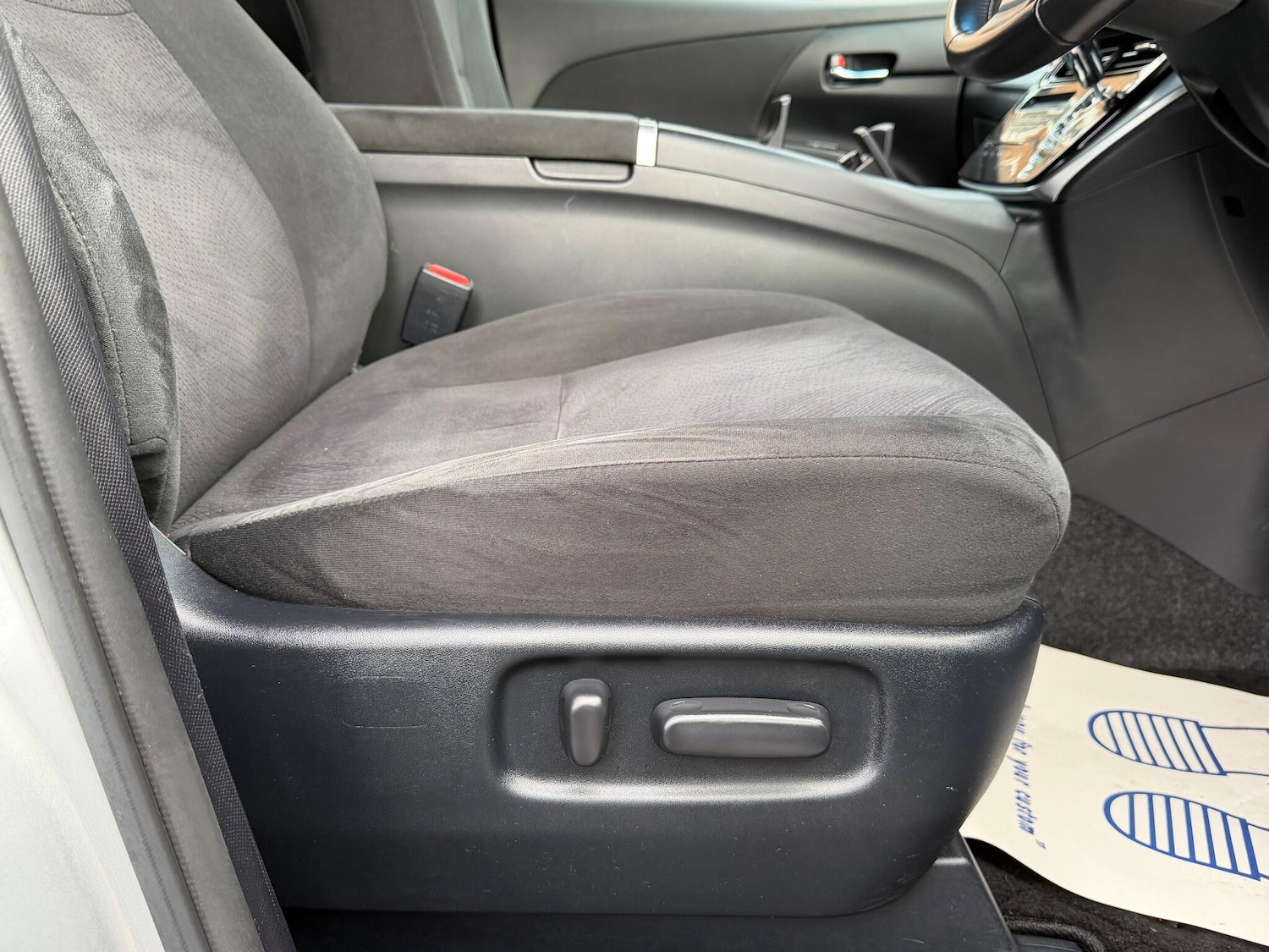 Used Toyota Estima for sale - 76527739: Photo 42