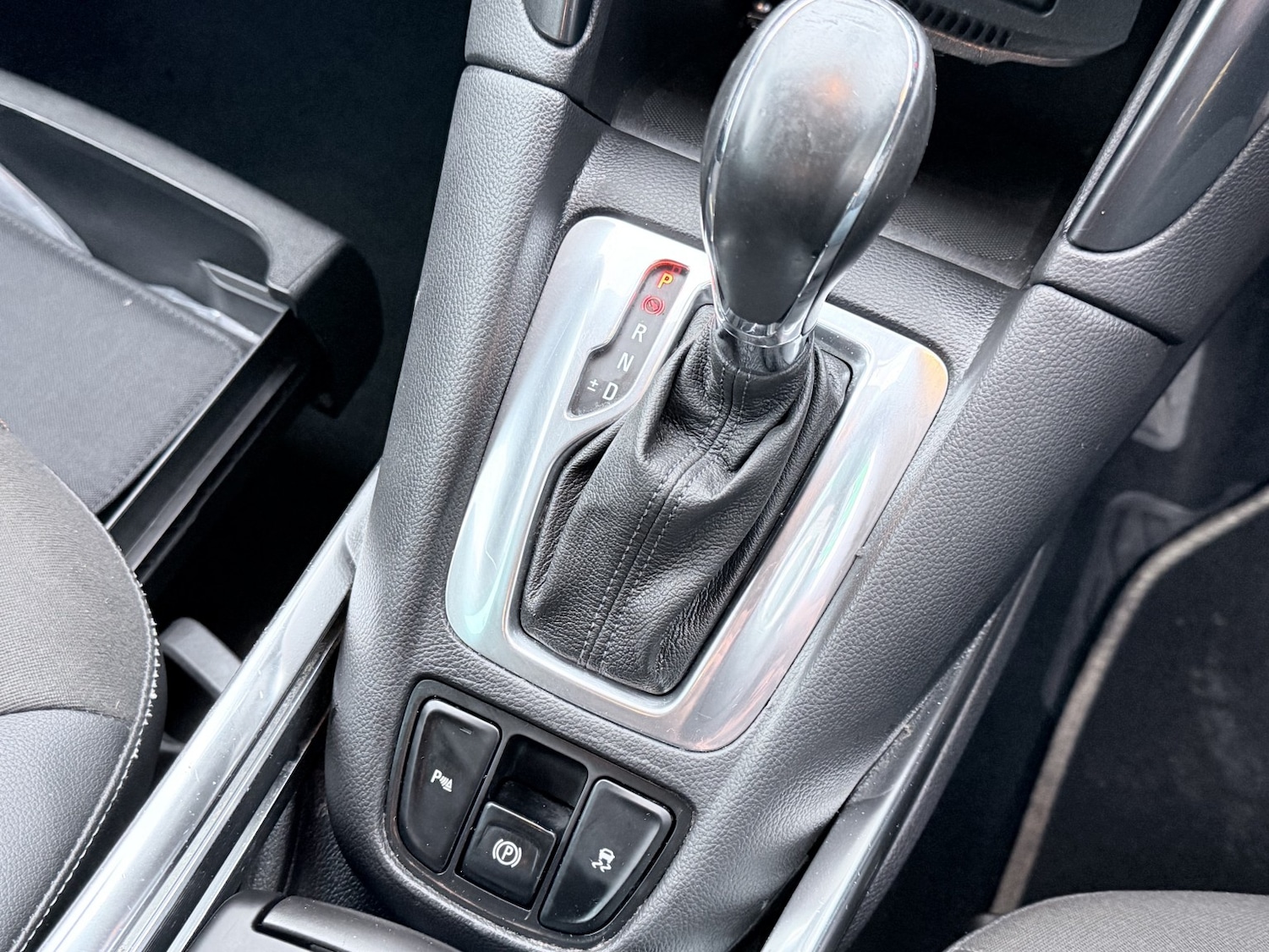 Used Vauxhall Zafira Tourer 2015 for sale - 77251275: Photo 34