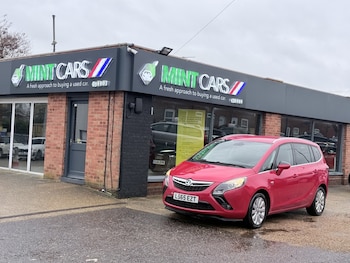 Used Vauxhall Zafira Tourer 2015 for sale - 77251275: Photo