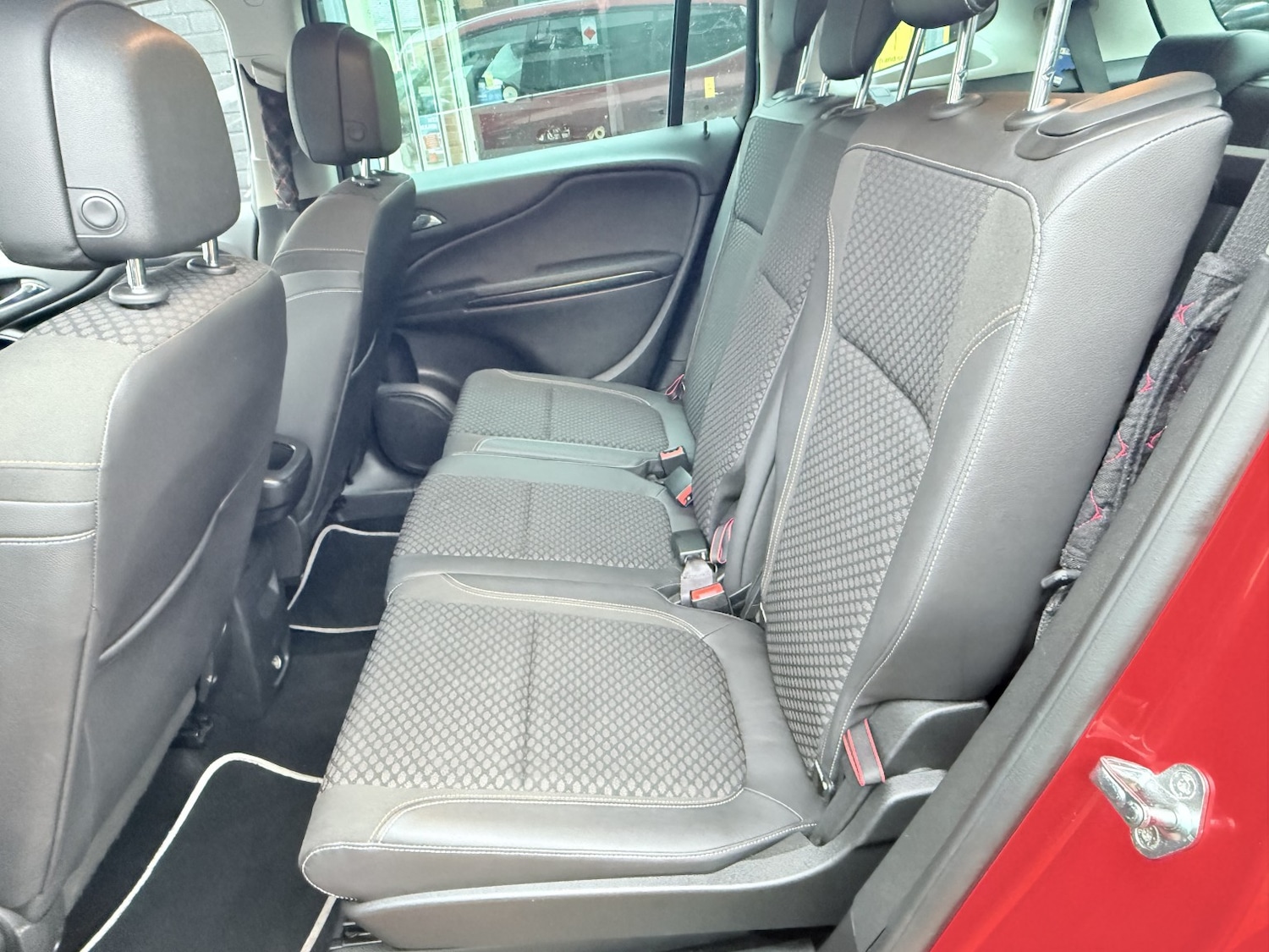 Used Vauxhall Zafira Tourer 2015 for sale - 77251275: Photo 42