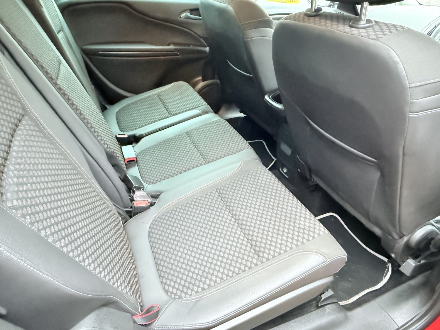 Used Vauxhall Zafira Tourer 2015 for sale - 77251275: Photo 44