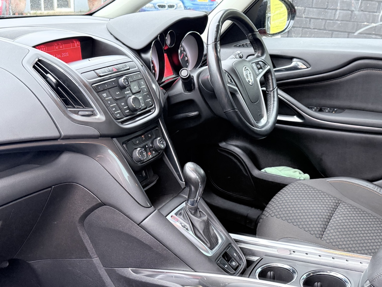 Used Vauxhall Zafira Tourer 2015 for sale - 77251275: Photo 47